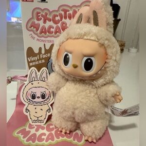 The Monsters - Exciting Macaron “Soymilk”